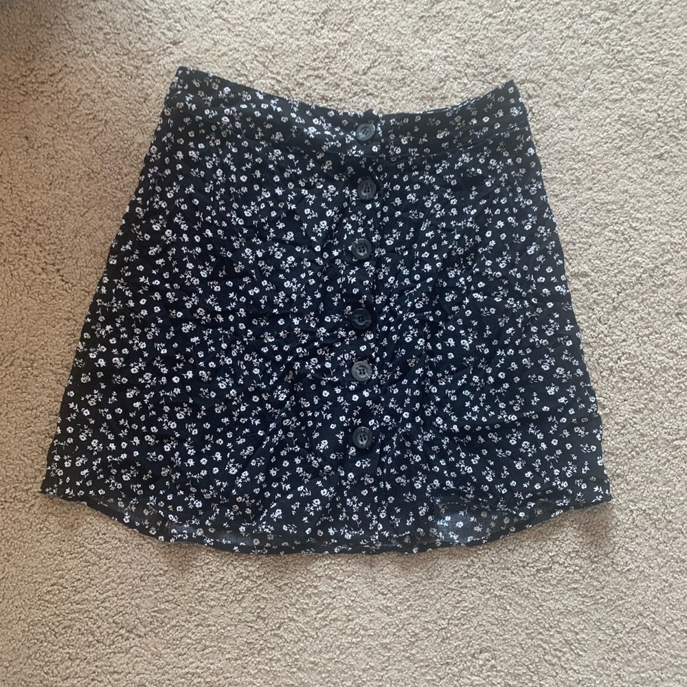 mini skirt